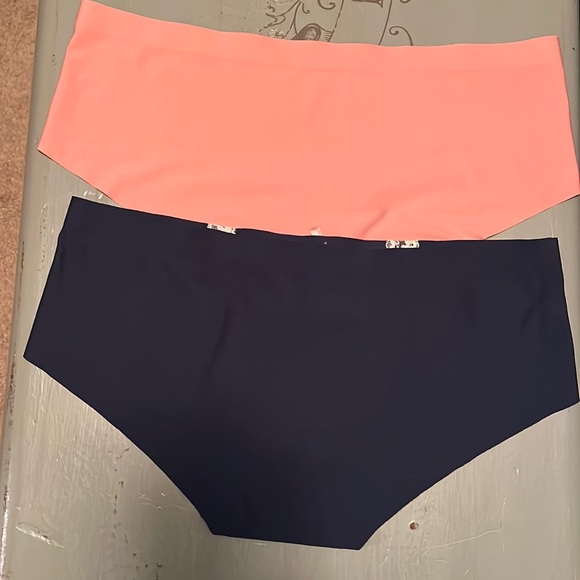 Set of 2 Size Large Panties - Picture 4 of 5